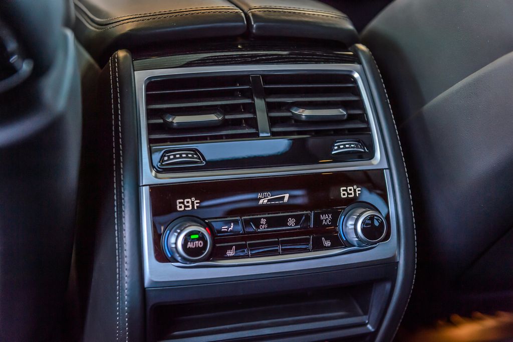 2020 BMW 7 Series 740i X DRIVE - NAV - PANO ROOF - BACKUP CAM - BLUETOOTH GORGEOUS - 22970820 - 36