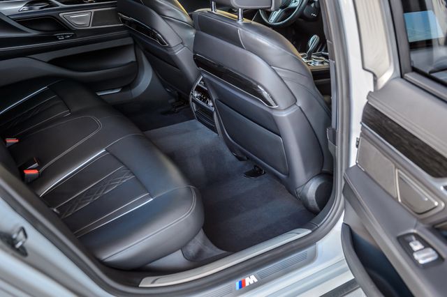 2020 BMW 7 Series 740i X DRIVE - NAV - PANO ROOF - BACKUP CAM - BLUETOOTH GORGEOUS - 22970820 - 42