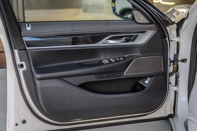 2020 BMW 7 Series 740i X DRIVE - NAV - PANO ROOF - BACKUP CAM - BLUETOOTH GORGEOUS - 22970820 - 46