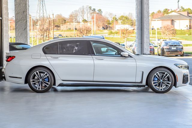 2020 BMW 7 Series 740i X DRIVE - NAV - PANO ROOF - BACKUP CAM - BLUETOOTH GORGEOUS - 22970820 - 56