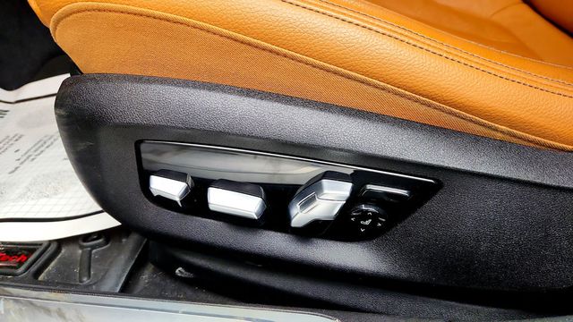 2020 BMW 7 Series 740i xDrive w/ 19'' Wheels, Cold Weather Pkg & Ventilated Seats - 23087146 - 11