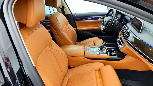 2020 BMW 7 Series 740i xDrive w/ 19'' Wheels, Cold Weather Pkg & Ventilated Seats - 23087146 - 23