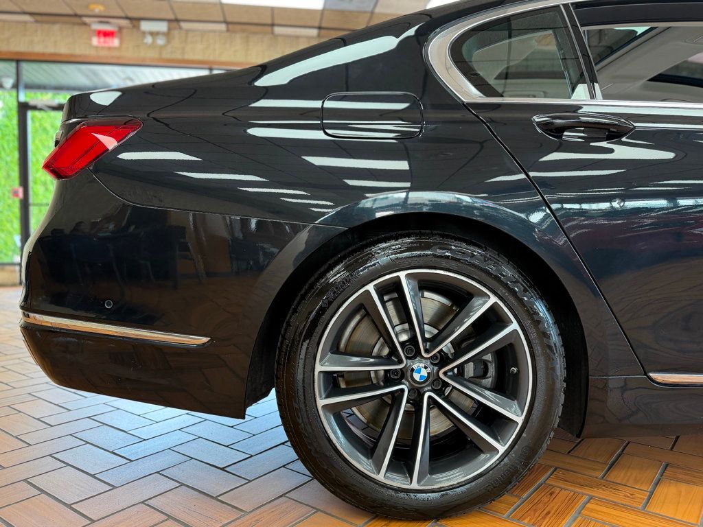 2020 BMW 7 Series 750i xDrive - 23051971 - 9