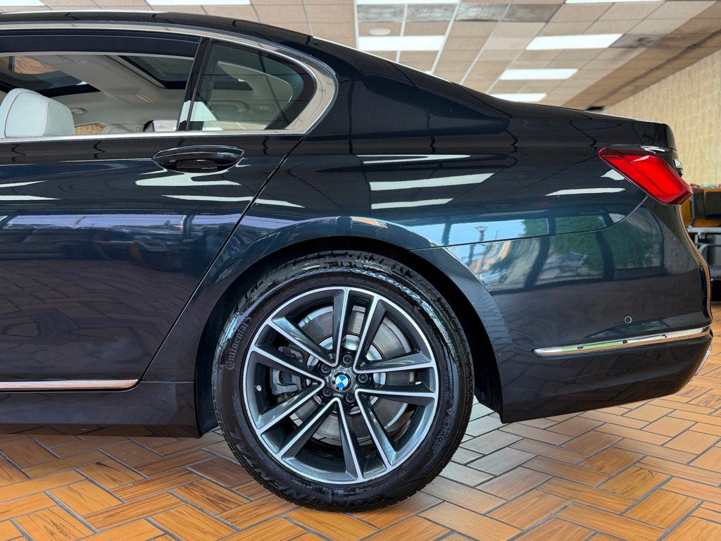 2020 BMW 7 Series 750i xDrive - 23051971 - 10