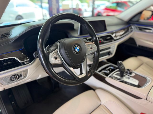 2020 BMW 7 Series 750i xDrive - 23051971 - 14