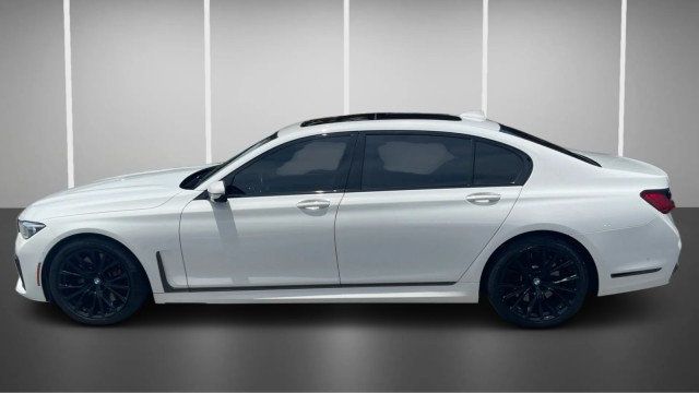 2020 BMW 7 Series 750i xDrive - 23041363 - 10