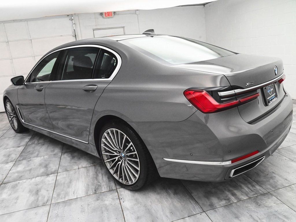 2020 Bmw 750i xDrive Sedan photo 4