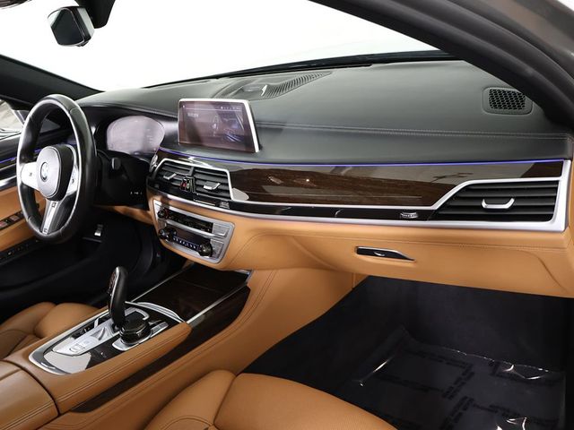 2020 BMW 7 Series 750i xDrive - 23073539 - 32