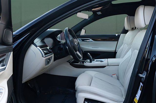 2020 BMW 7 Series 750i xDrive - 23032441 - 9