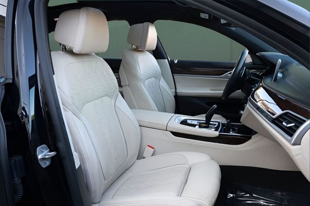 2020 BMW 7 Series 750i xDrive - 23032441 - 15