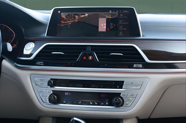 2020 BMW 7 Series 750i xDrive - 23032441 - 22