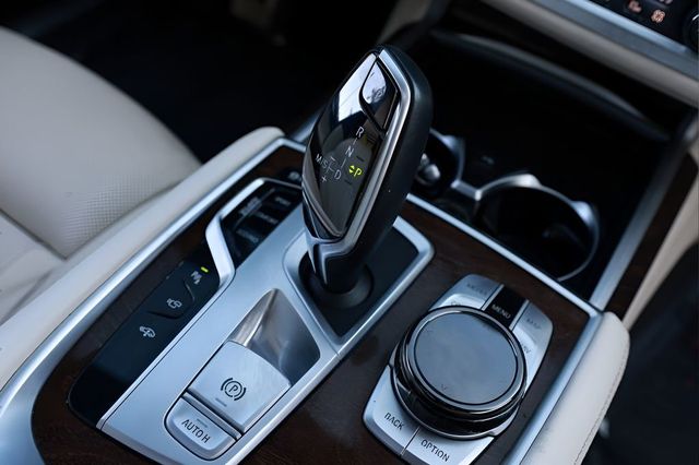 2020 BMW 7 Series 750i xDrive - 23032441 - 24