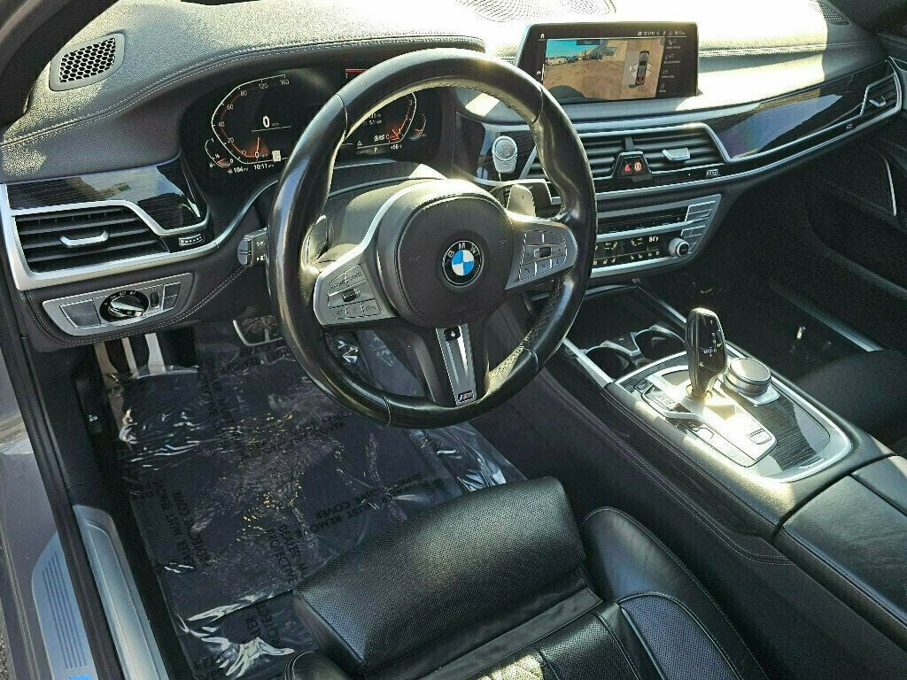 2020 BMW 7 Series 750i xDrive - 22980943 - 9