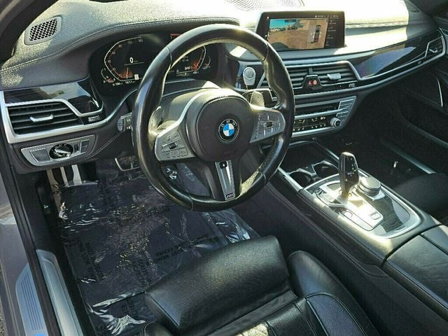 2020 BMW 7 Series 750i xDrive - 22980943 - 9