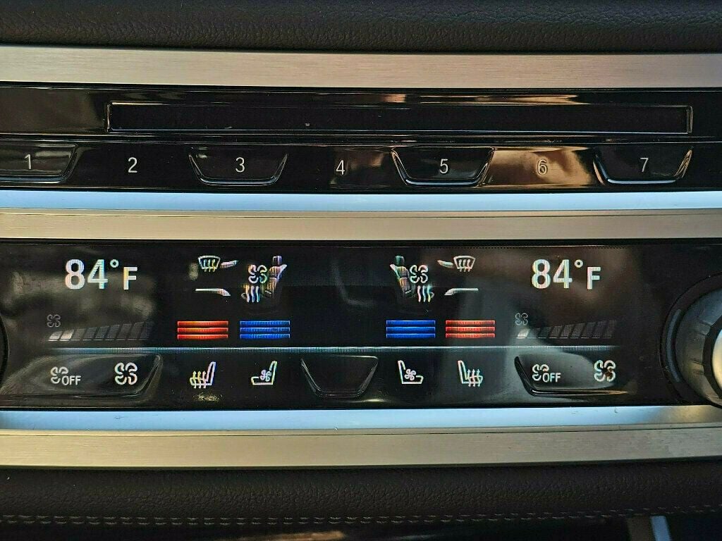 2020 BMW 7 Series 750i xDrive - 22980943 - 41