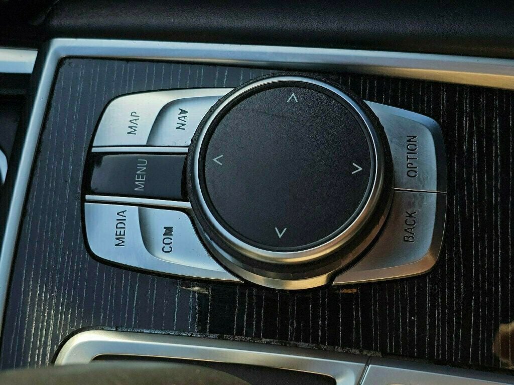 2020 BMW 7 Series 750i xDrive - 22980943 - 44