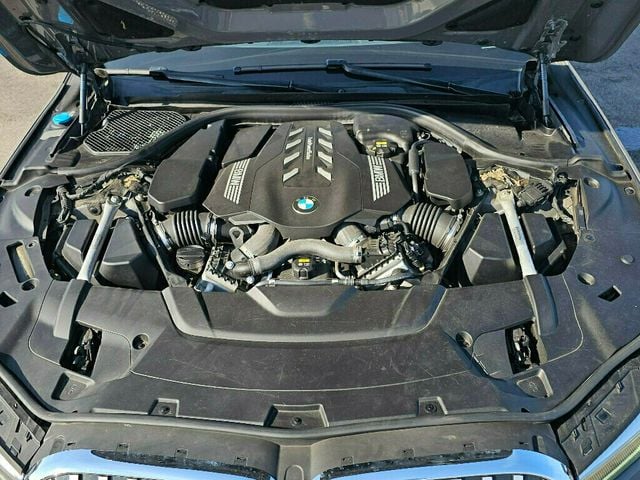 2020 BMW 7 Series 750i xDrive - 22980943 - 55