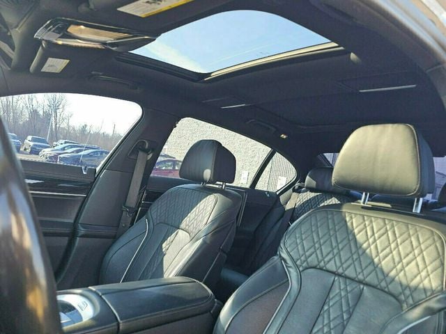 2020 BMW 7 Series 750i xDrive - 22980943 - 5
