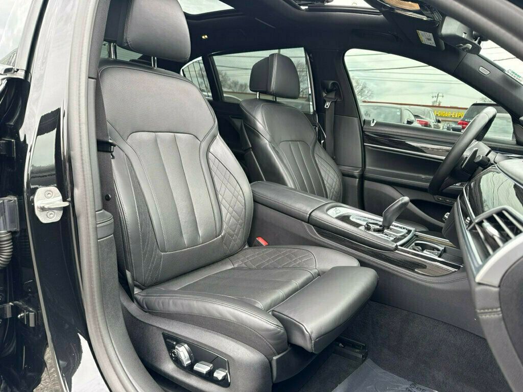 2020 BMW 7 Series 750i xDrive - 23011935 - 13