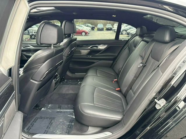 2020 BMW 7 Series 750i xDrive - 23011935 - 18