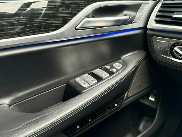 2020 BMW 7 Series 750i xDrive - 23011935 - 37