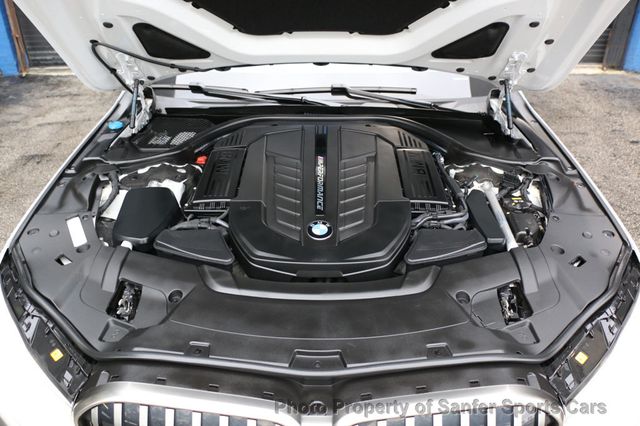 2020 BMW 7 Series M760i xDrive - 22974964 - 13