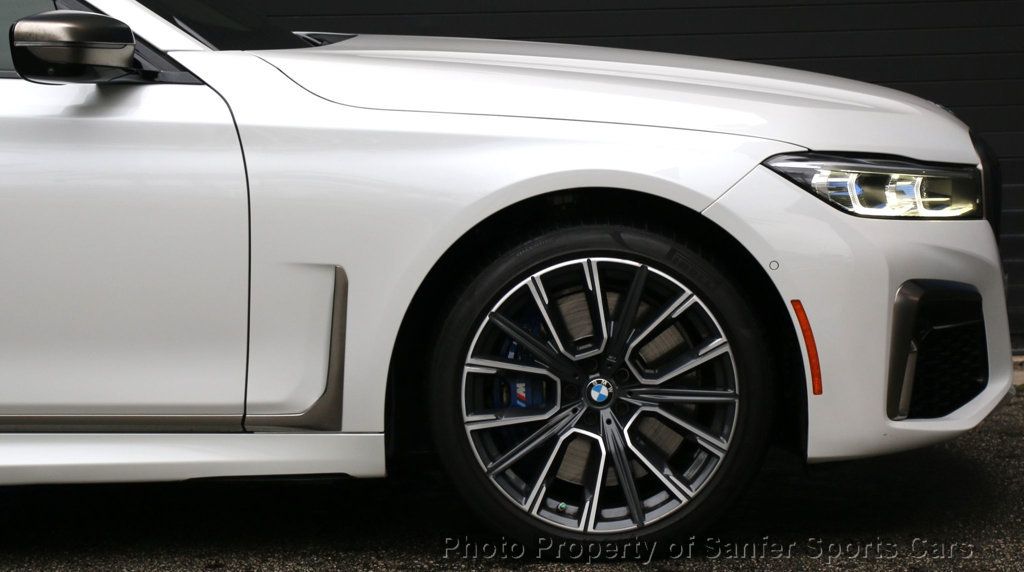 2020 BMW 7 Series M760i xDrive - 22974964 - 16