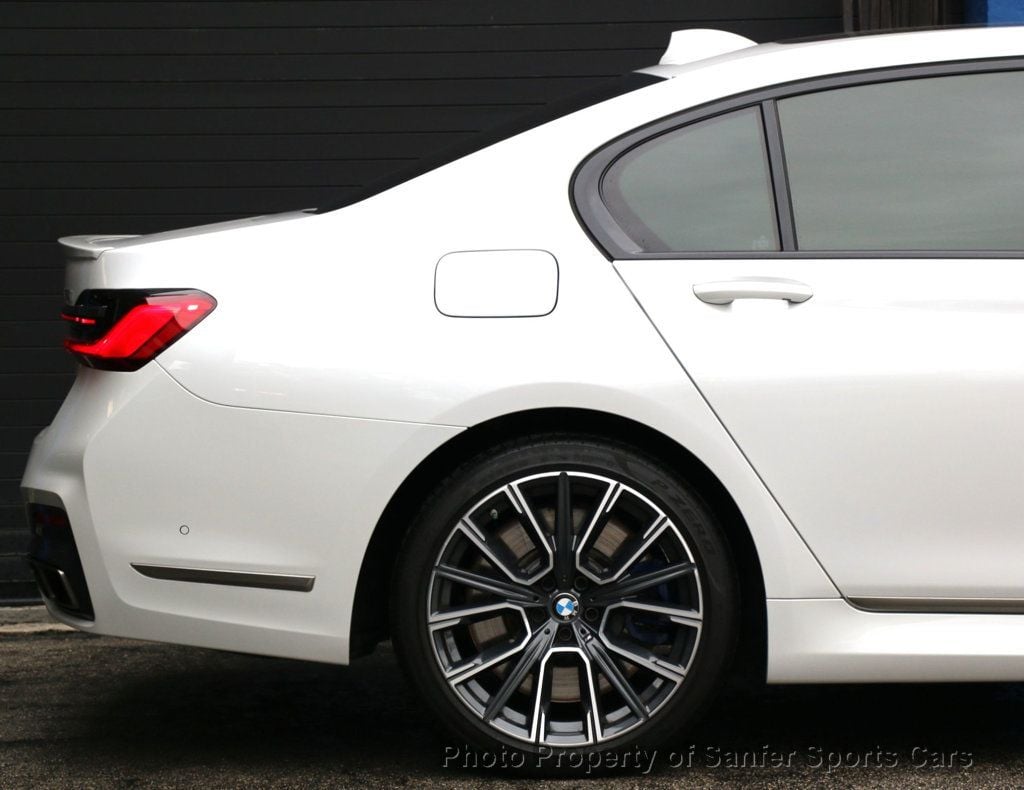 2020 BMW 7 Series M760i xDrive - 22974964 - 17
