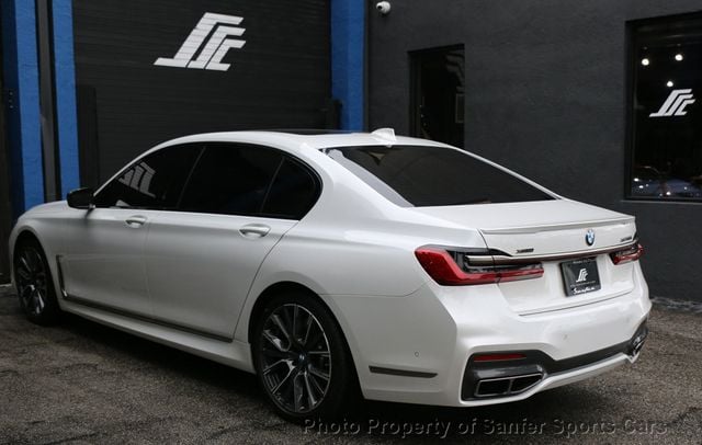 2020 BMW 7 Series M760i xDrive - 22974964 - 4