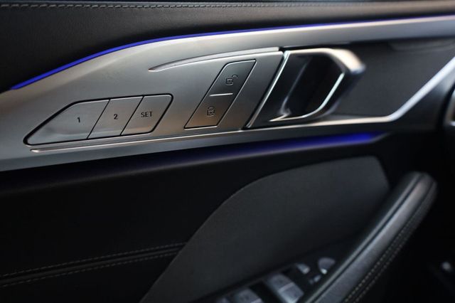 2020 BMW 8 Series M850i - 23080272 - 40