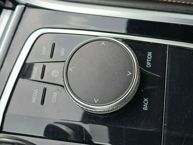 2020 BMW 8 Series M850i xDrive - 22978314 - 32