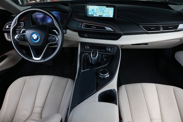 2020 BMW i8  - 23050017 - 23