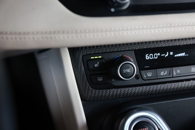 2020 BMW i8  - 23050017 - 34