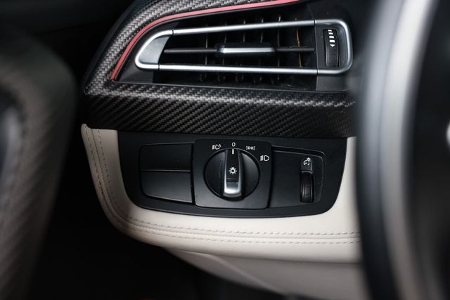 2020 BMW i8  - 23050017 - 48