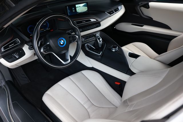 2020 BMW i8  - 23050017 - 5