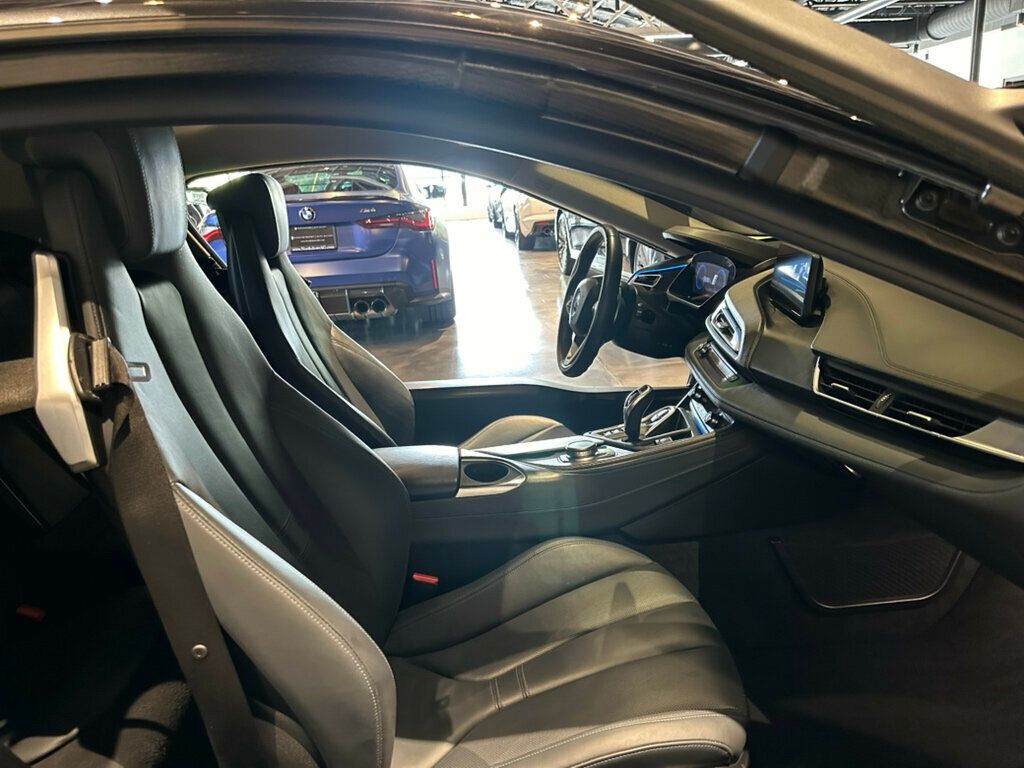 2020 BMW i8 Coupe/LocalTrade/360Cam/NAV/LaneKeep/CollisionAvoidance/HtdSeats - 22580991 - 20