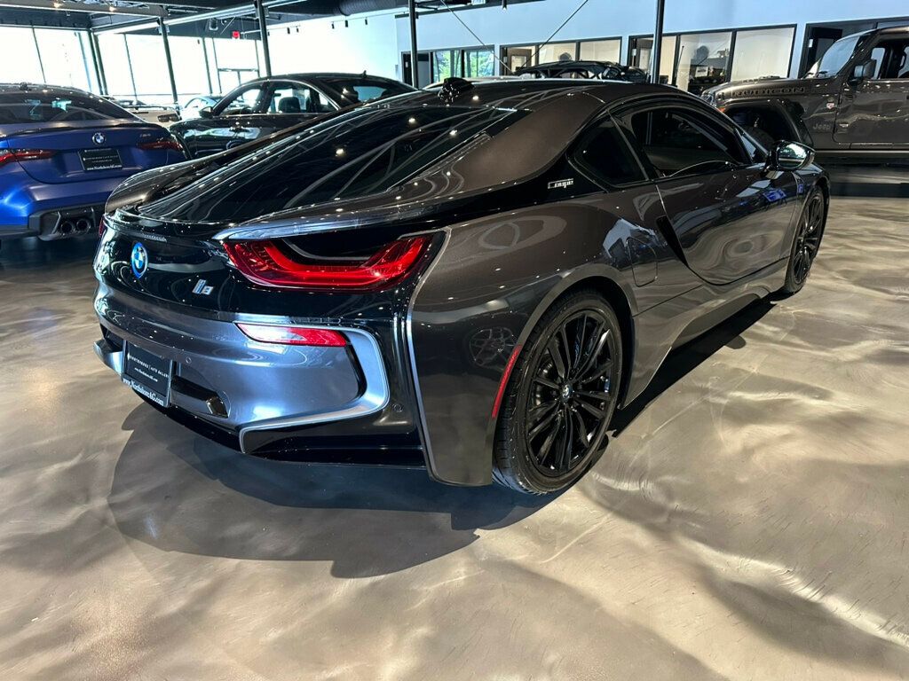 2020 BMW i8 Coupe/LocalTrade/360Cam/NAV/LaneKeep/CollisionAvoidance/HtdSeats - 22580991 - 4