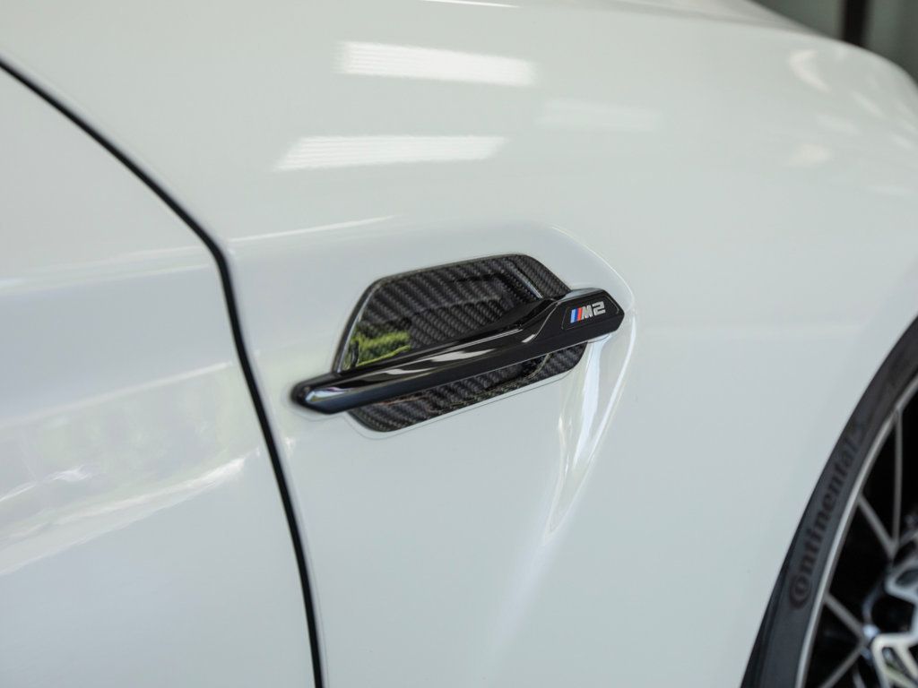 BMW M2 photo 12