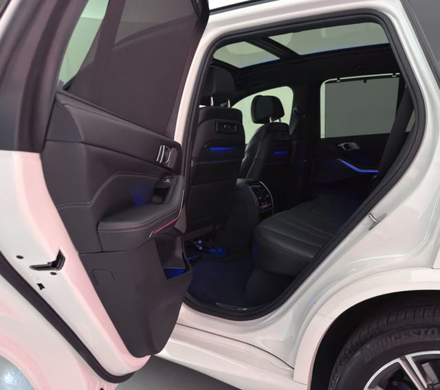 2020 BMW X5 M50i - 22929851 - 21