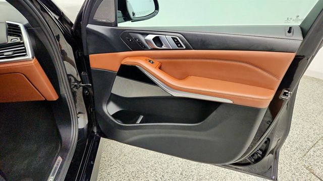 2020 BMW X5 M50i Sports Activity Vehicle w/ Executive Pkg & Merino Leather - 23068806 - 26