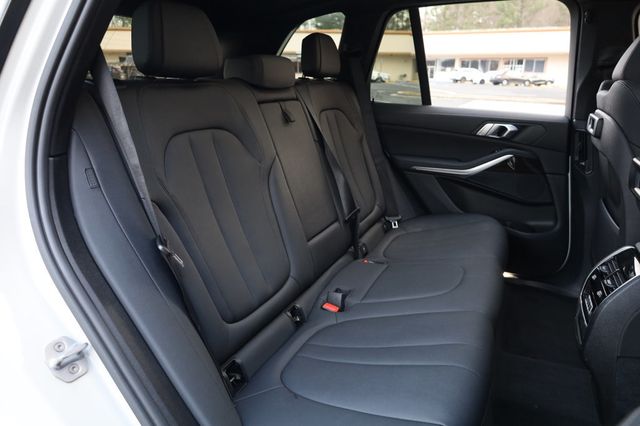 2020 BMW X5 sDrive40i Sports Activity Vehicle - 22972440 - 25