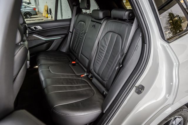 2020 BMW X5 X5 40i sDRIVE - M SPORT - WHITE ON BLACK - NAV - PANO ROOF  - 22970841 - 42