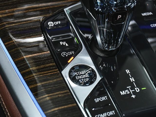 2020 BMW X5 xDrive40i - 22987235 - 31