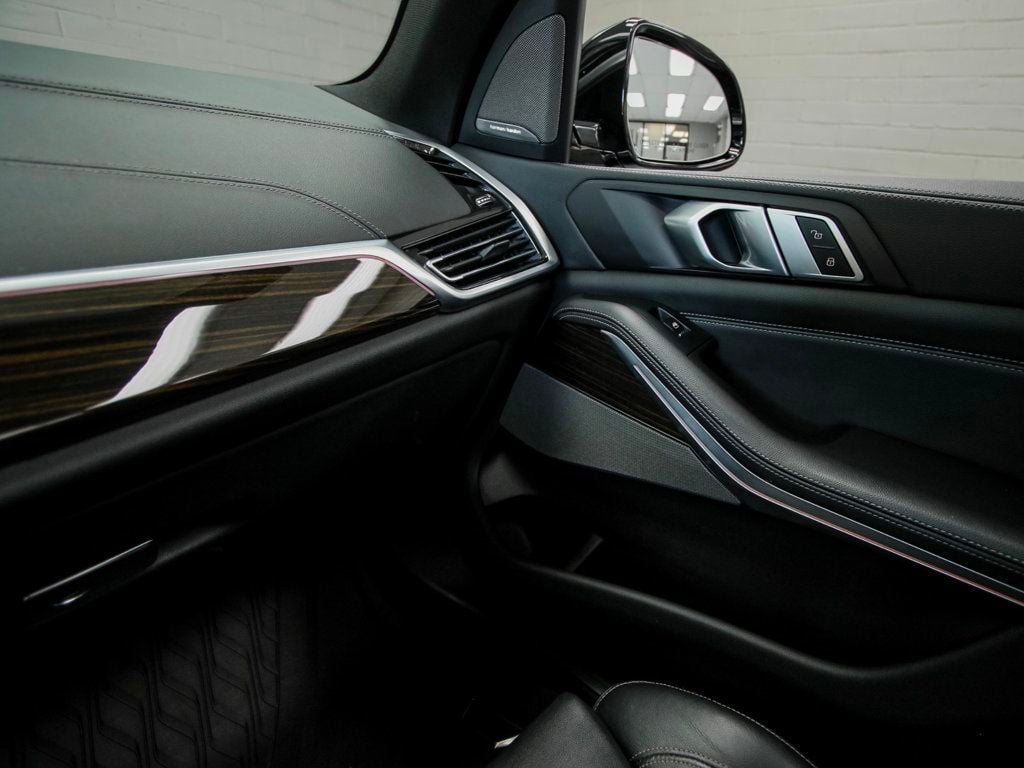 BMW X5 photo 18