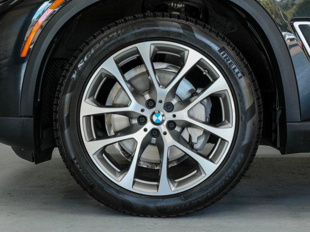 BMW X5 photo 7