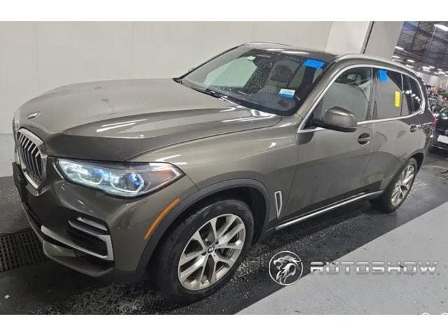 2020 BMW X5 40i's photo