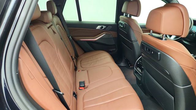 2020 BMW X5 xDrive40i w/ M Sport & Driving Asst Pro Pkgs + Vernasca Leather - 23019264 - 22