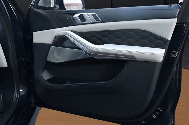 2020 BMW X5 M Competition Sports Activity Vehicle - 23044061 - 25