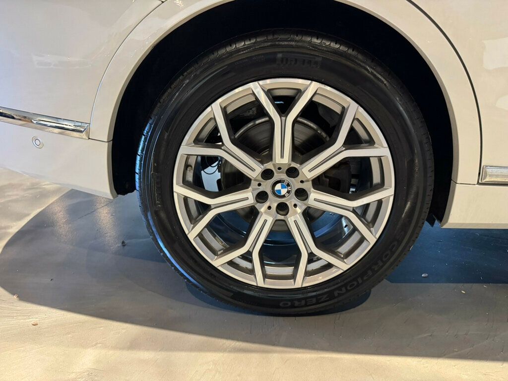 2020 BMW X7 AWD/PremiumPkg/ColdWeatherPkg/ParkAssistPkg/HeadUpDisplay/NAV - 22937110 - 32