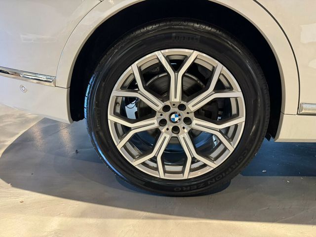 2020 BMW X7 AWD/PremiumPkg/ColdWeatherPkg/ParkAssistPkg/HeadUpDisplay/NAV - 22937110 - 32